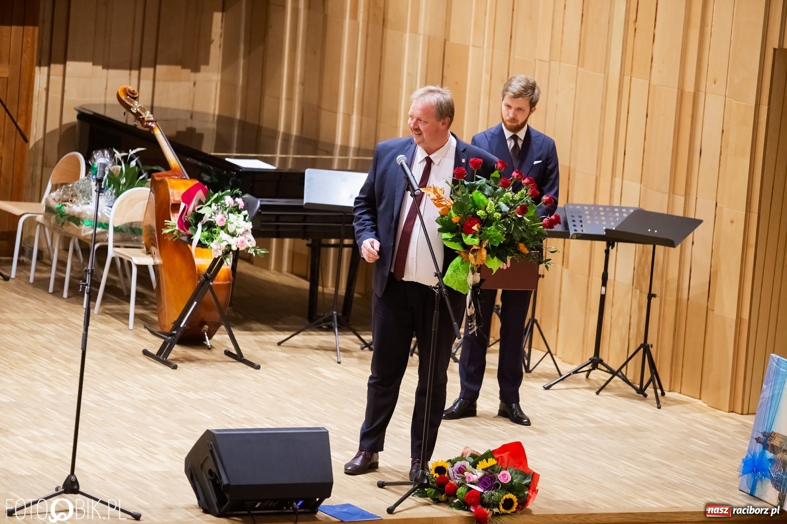 Zdjęcie w galerii na portalu naszraciborz.pl: Koncert jubileuszowy z okazji 60-lecia raciborskiej szkoły muzycznej wiadomości z regionu