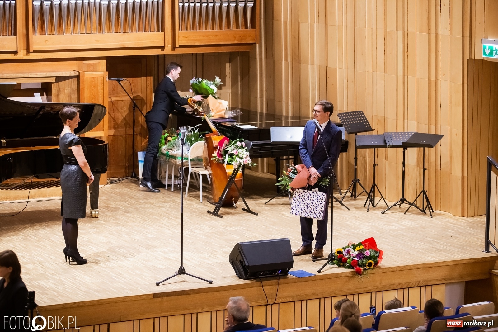 Zdjęcie w galerii na portalu naszraciborz.pl: Koncert jubileuszowy z okazji 60-lecia raciborskiej szkoły muzycznej wiadomości z regionu