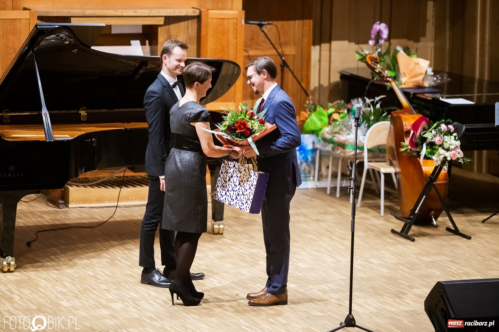 Zdjęcie w galerii na portalu naszraciborz.pl: Koncert jubileuszowy z okazji 60-lecia raciborskiej szkoły muzycznej wiadomości z regionu