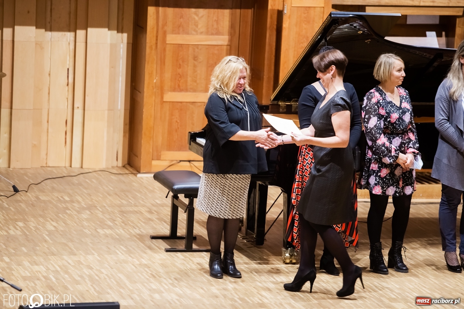Zdjęcie w galerii na portalu naszraciborz.pl: Koncert jubileuszowy z okazji 60-lecia raciborskiej szkoły muzycznej wiadomości z regionu