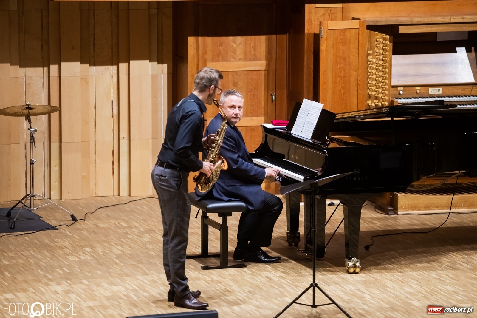 Zdjęcie w galerii na portalu naszraciborz.pl: Koncert jubileuszowy z okazji 60-lecia raciborskiej szkoły muzycznej wiadomości z regionu