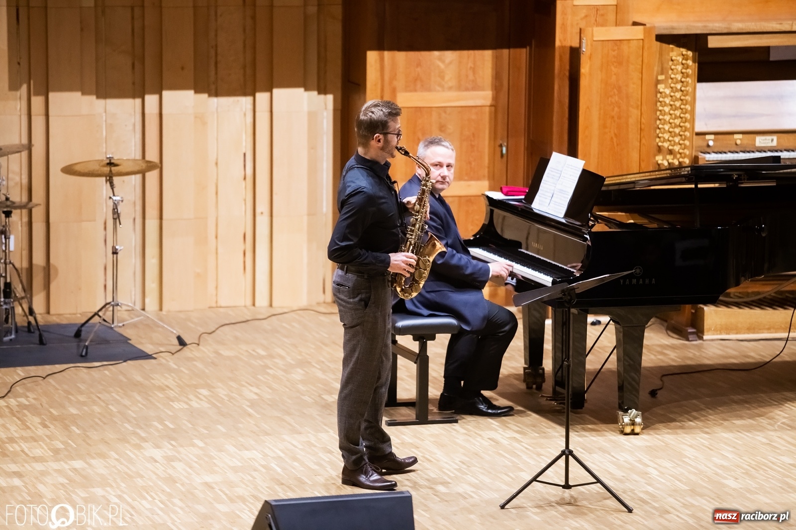 Zdjęcie w galerii na portalu naszraciborz.pl: Koncert jubileuszowy z okazji 60-lecia raciborskiej szkoły muzycznej wiadomości z regionu