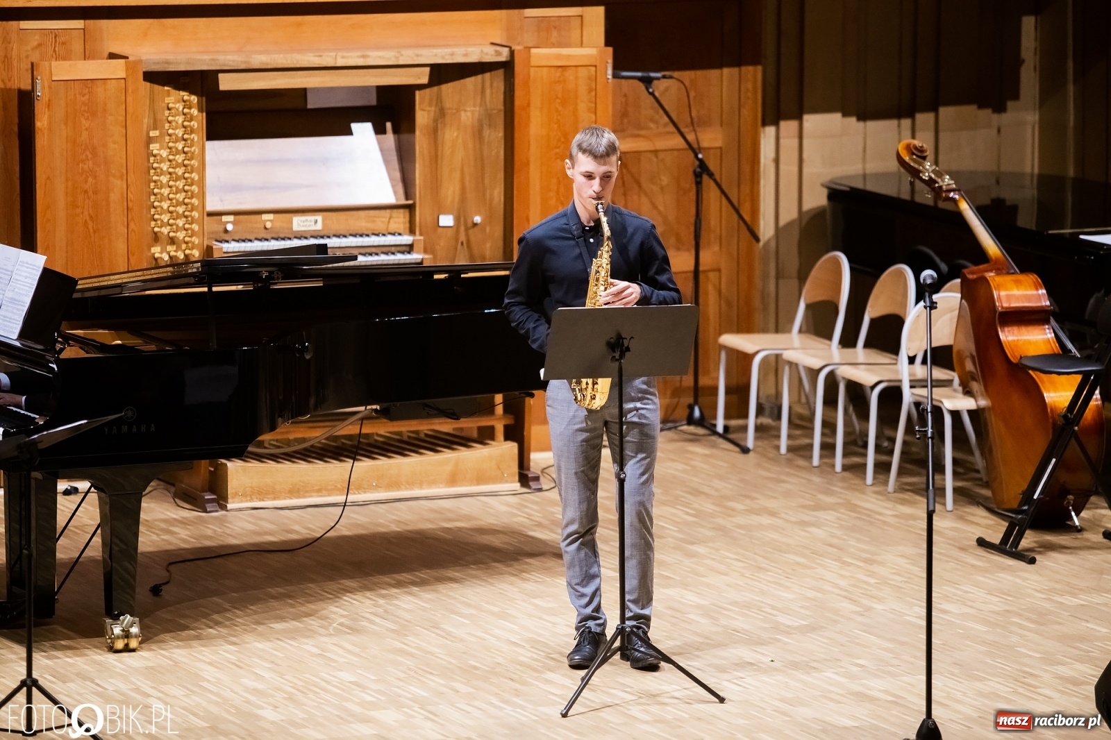 Zdjęcie w galerii na portalu naszraciborz.pl: Koncert jubileuszowy z okazji 60-lecia raciborskiej szkoły muzycznej wiadomości z regionu