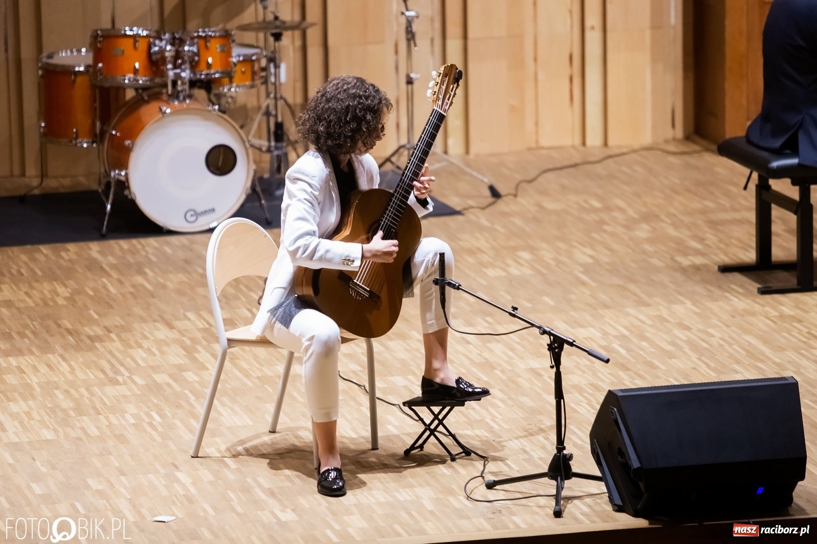 Zdjęcie w galerii na portalu naszraciborz.pl: Koncert jubileuszowy z okazji 60-lecia raciborskiej szkoły muzycznej wiadomości z regionu