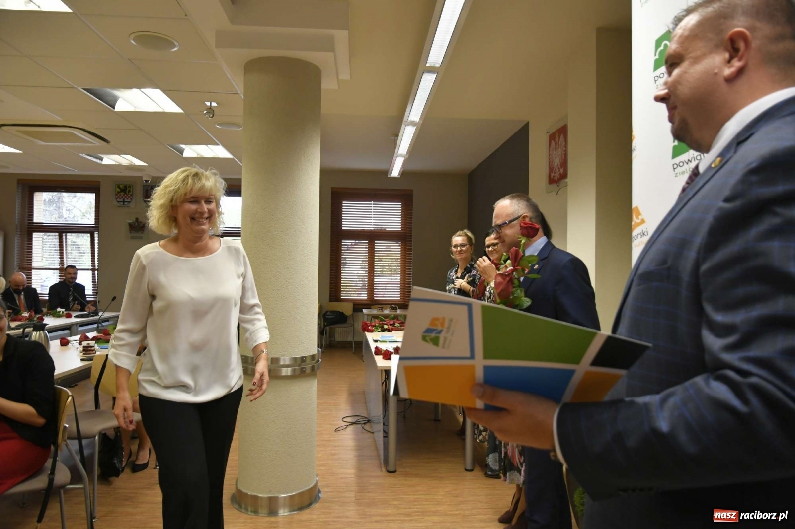 Zdjęcie w galerii na portalu naszraciborz.pl: Nagrody starosty na powiatowy Dzień Edukacji Narodowej wiadomości z regionu