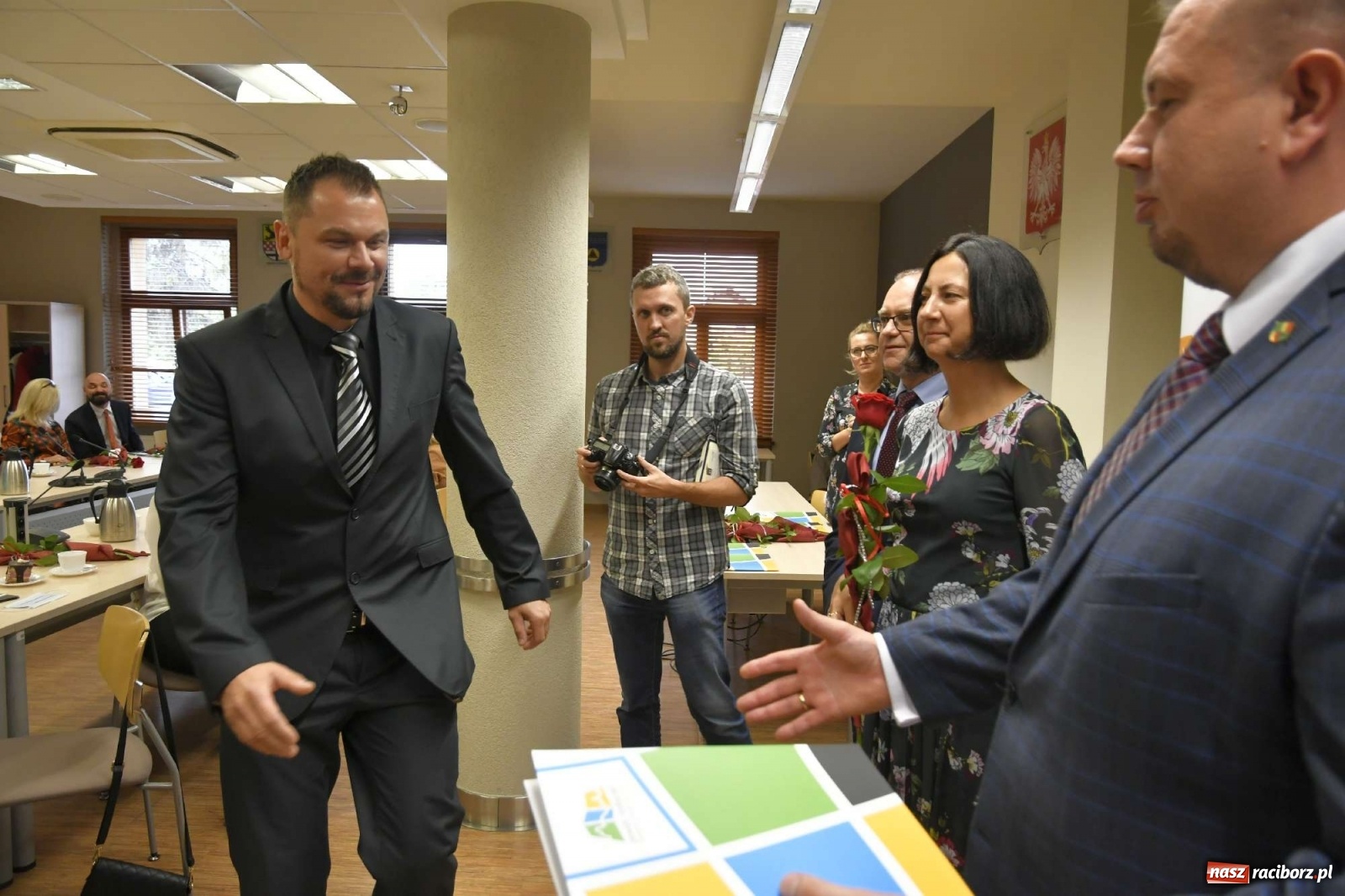 Zdjęcie w galerii na portalu naszraciborz.pl: Nagrody starosty na powiatowy Dzień Edukacji Narodowej wiadomości z regionu