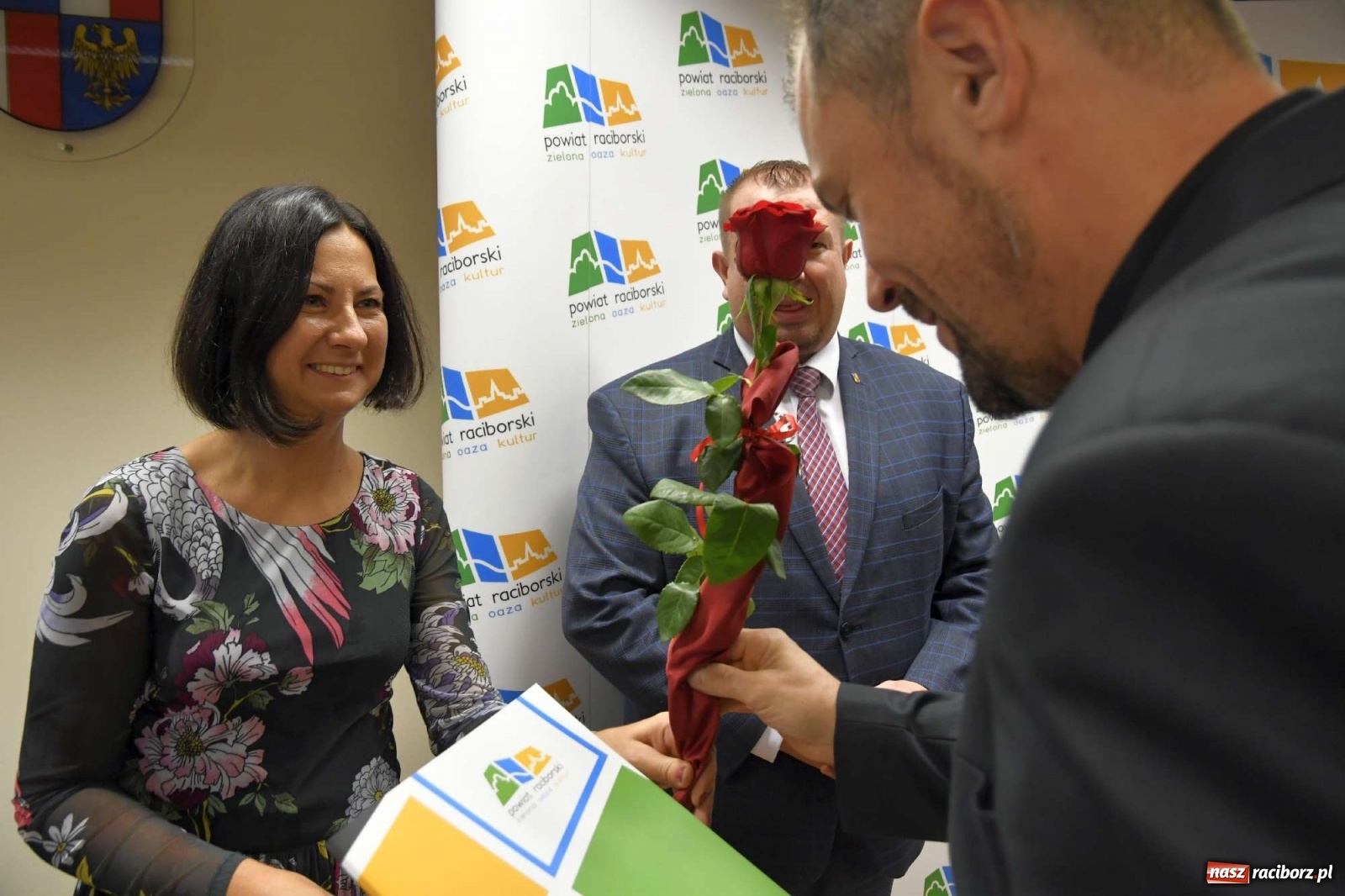 Zdjęcie w galerii na portalu naszraciborz.pl: Nagrody starosty na powiatowy Dzień Edukacji Narodowej wiadomości z regionu