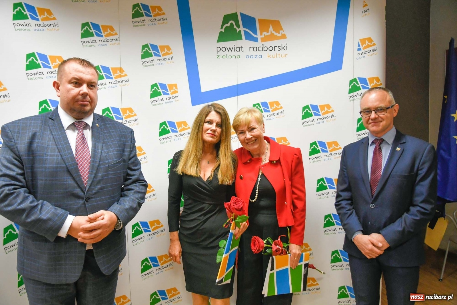 Zdjęcie w galerii na portalu naszraciborz.pl: Nagrody starosty na powiatowy Dzień Edukacji Narodowej wiadomości z regionu