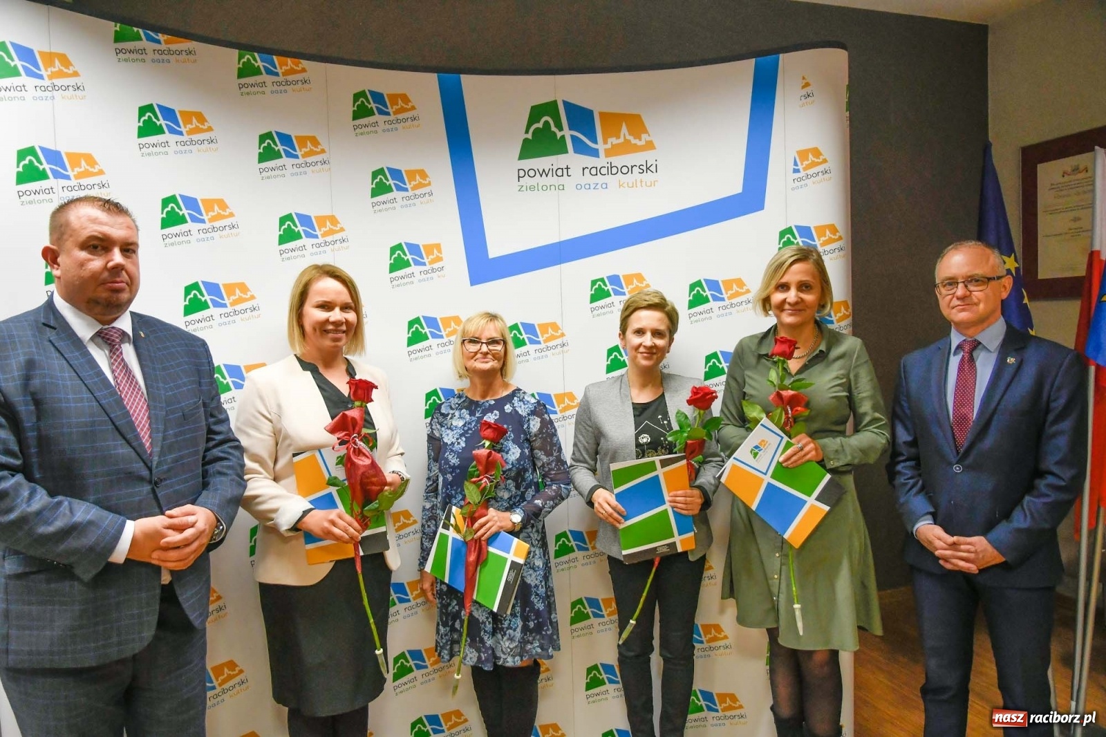 Zdjęcie w galerii na portalu naszraciborz.pl: Nagrody starosty na powiatowy Dzień Edukacji Narodowej wiadomości z regionu