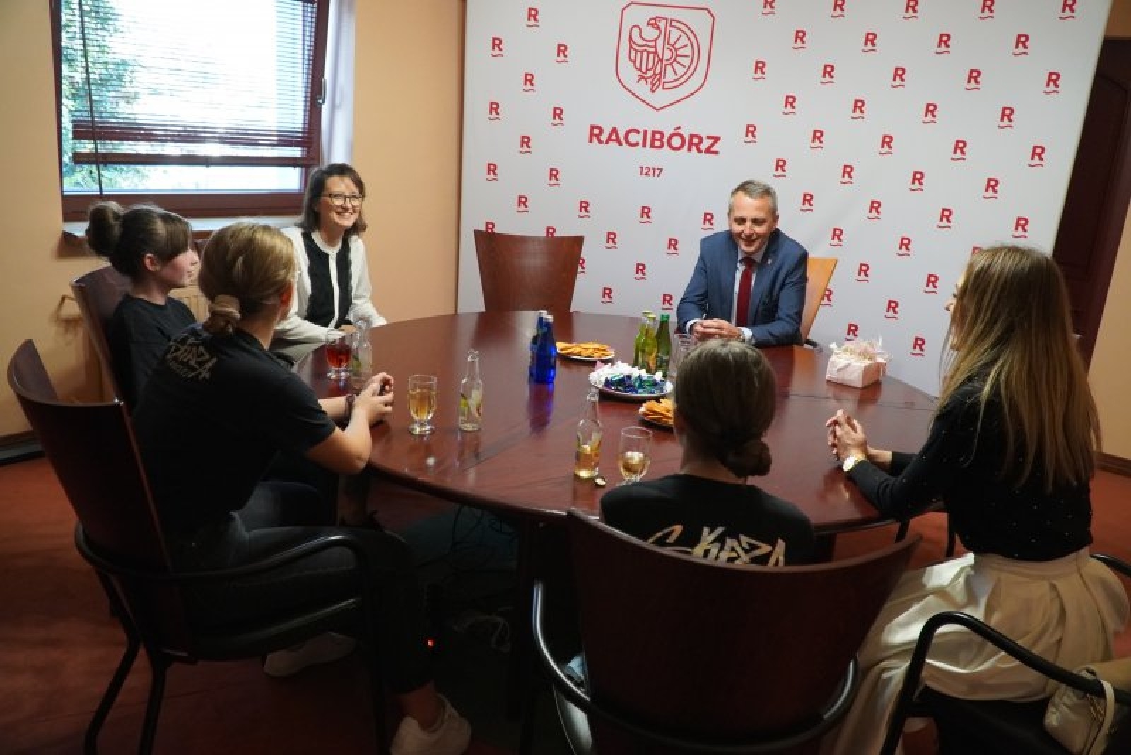 Zdjęcie w galerii na portalu naszraciborz.pl: Raciborska Skaza gościła u prezydenta wiadomości z regionu