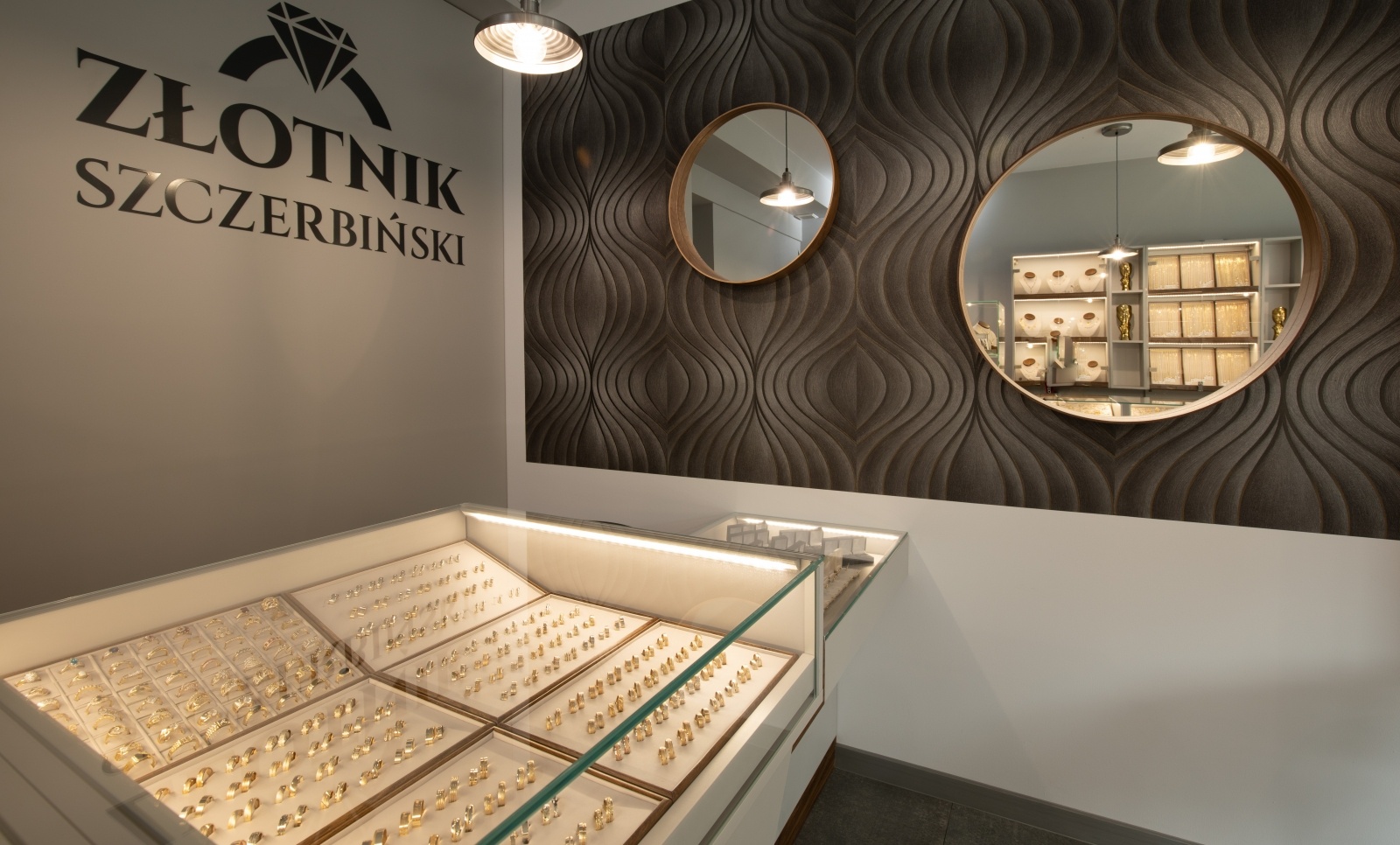 Zdjęcie w galerii na portalu naszraciborz.pl: Raciborska pracownia złotnicza Pawła Szczerbińskiego. 25 lat doświadczenia wiadomości z regionu