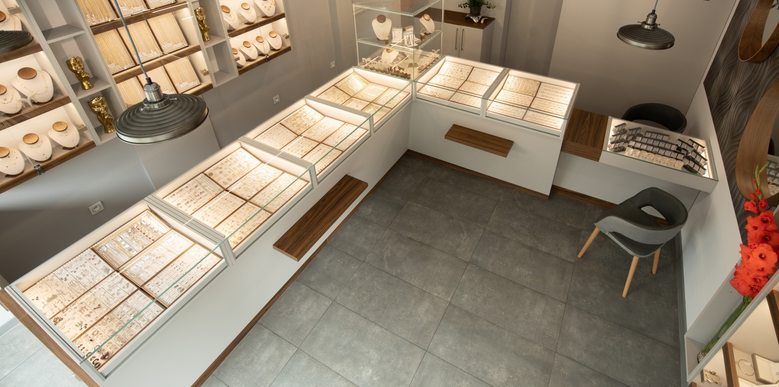 Zdjęcie w galerii na portalu naszraciborz.pl: Raciborska pracownia złotnicza Pawła Szczerbińskiego. 25 lat doświadczenia wiadomości z regionu