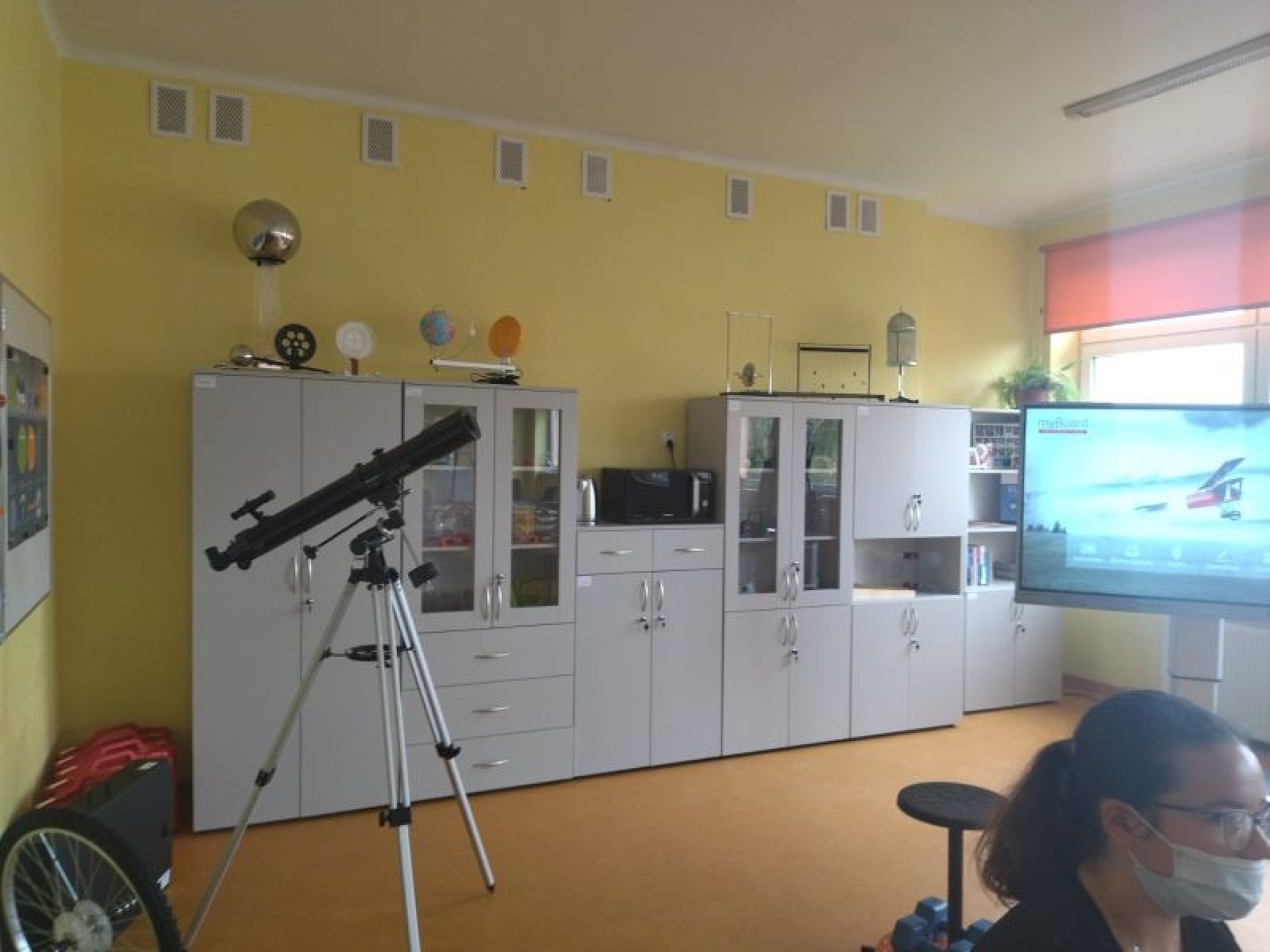 Zdjęcie w galerii na portalu naszraciborz.pl: Nauka jest fajna! Szkoła w Kuźni Raciborskiej ma nowoczesne pracownie wiadomości z regionu