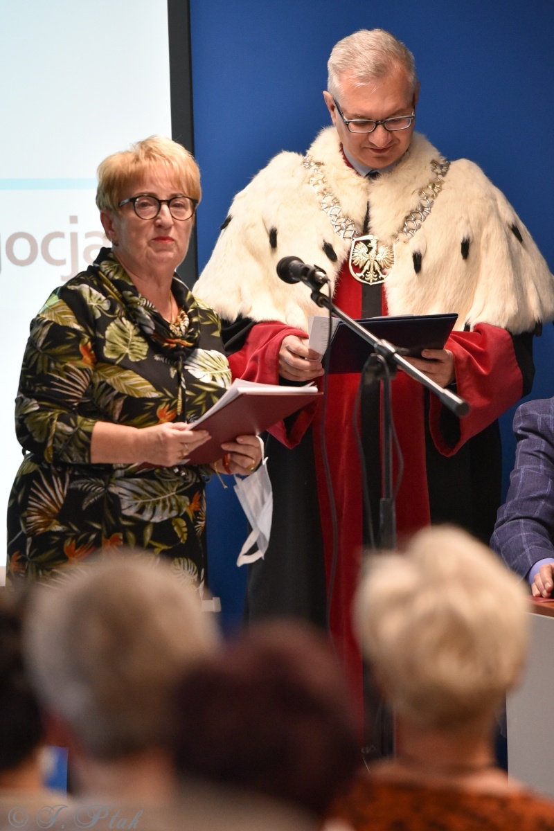 Zdjęcie w galerii na portalu naszraciborz.pl: Uniwersytet Trzeciego Wieku wszedł w nowy rok akademicki wiadomości z regionu