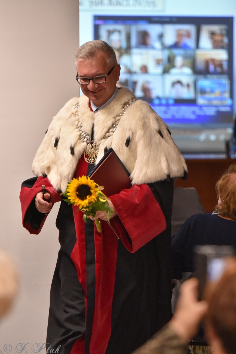 Zdjęcie w galerii na portalu naszraciborz.pl: Uniwersytet Trzeciego Wieku wszedł w nowy rok akademicki wiadomości z regionu