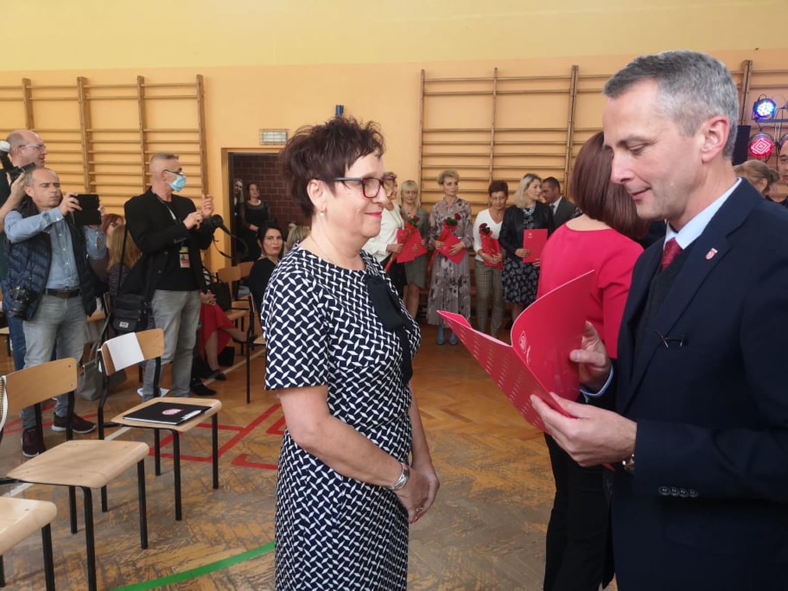 Zdjęcie w galerii na portalu naszraciborz.pl: Miejskie obchody Dnia Edukacji Narodowej w SP 13 [FOTO i WIDEO] wiadomości z regionu