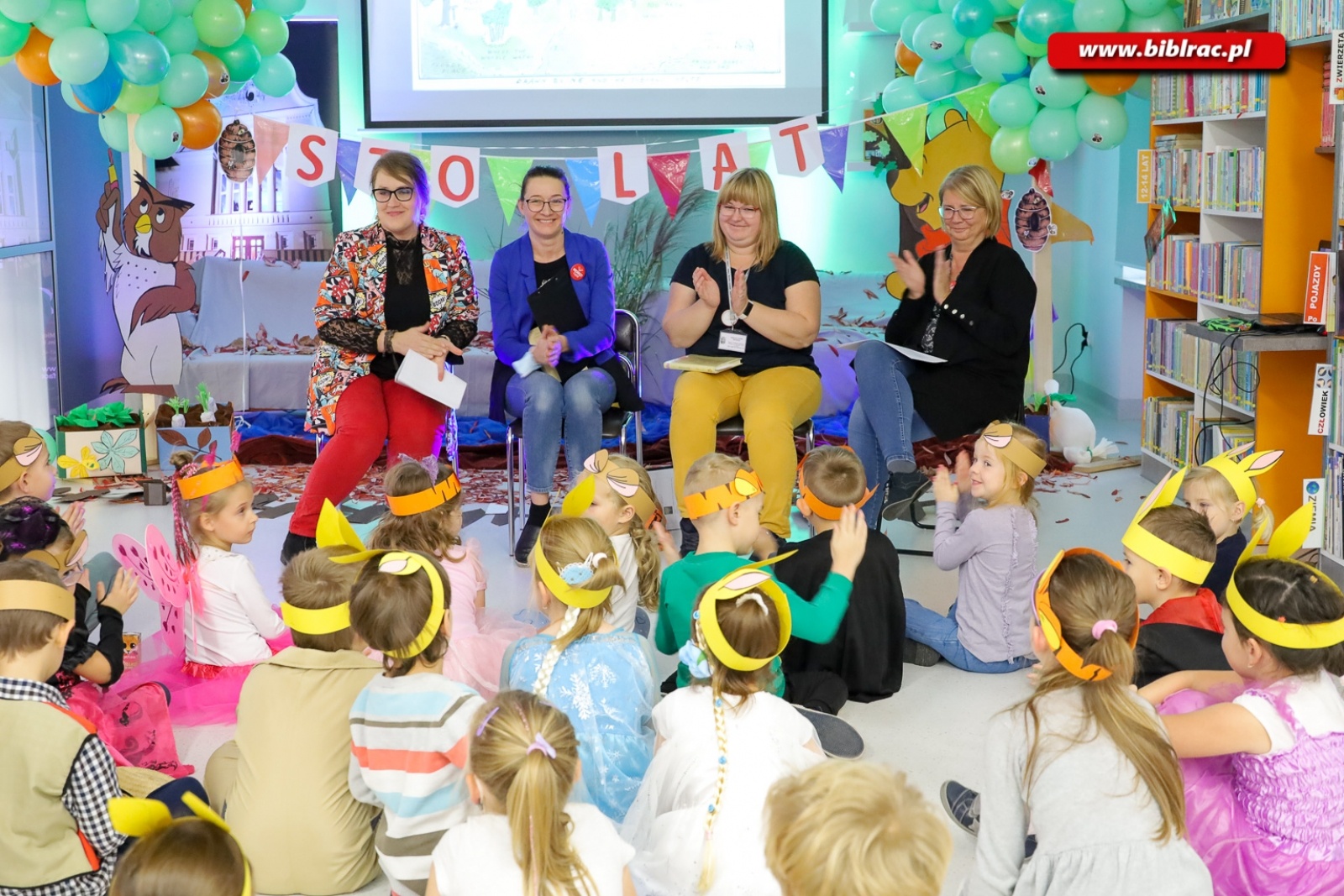 Zdjęcie w galerii na portalu naszraciborz.pl: Stumilowy Las wyrósł w bibliotece. Za nami Urodziny Kubusia Puchatka wiadomości z regionu