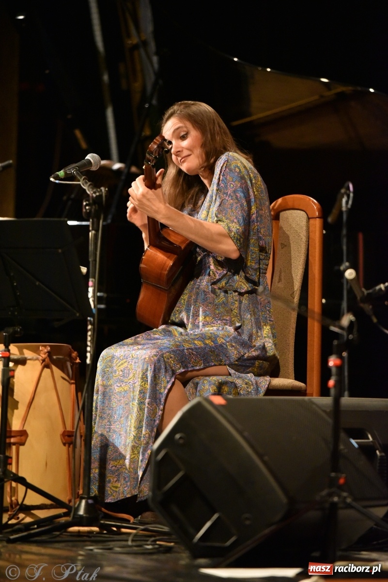 Zdjęcie w galerii na portalu naszraciborz.pl: Muzyczna sjesta zawitała do Raciborza wiadomości z regionu