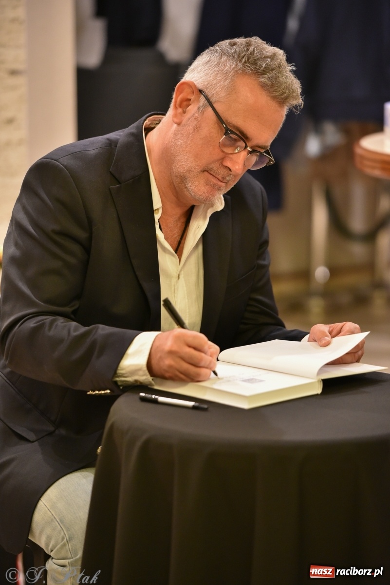 Zdjęcie w galerii na portalu naszraciborz.pl: Muzyczna sjesta zawitała do Raciborza wiadomości z regionu