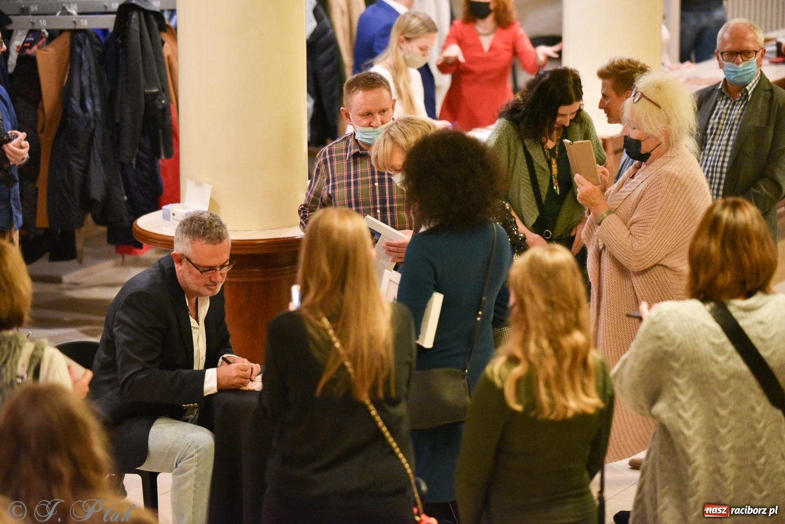 Zdjęcie w galerii na portalu naszraciborz.pl: Muzyczna sjesta zawitała do Raciborza wiadomości z regionu