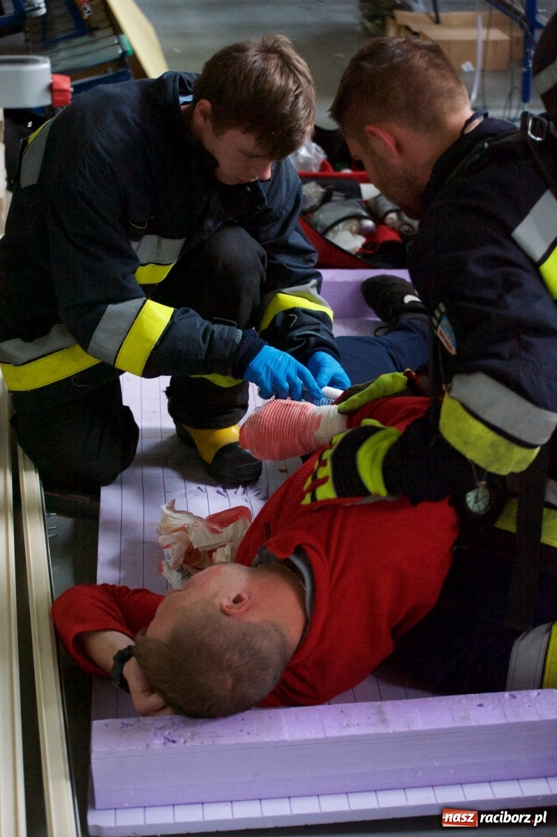 Zdjęcie w galerii na portalu naszraciborz.pl: Trzy scenariusze strażackich ćwiczeń w Eko-Oknach [FOTO i WIDEO] wiadomości z regionu