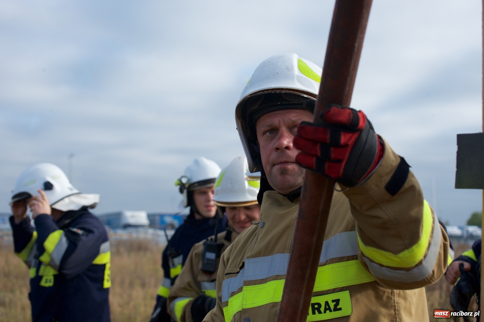 Zdjęcie w galerii na portalu naszraciborz.pl: Trzy scenariusze strażackich ćwiczeń w Eko-Oknach [FOTO i WIDEO] wiadomości z regionu