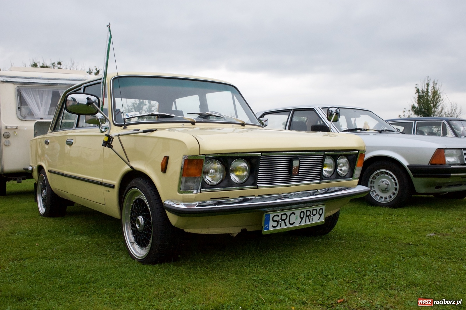 Zdjęcie w galerii na portalu naszraciborz.pl: Amerykański krążownik szos na zlocie w Zabełkowie [FOTO i WIDEO] wiadomości z regionu