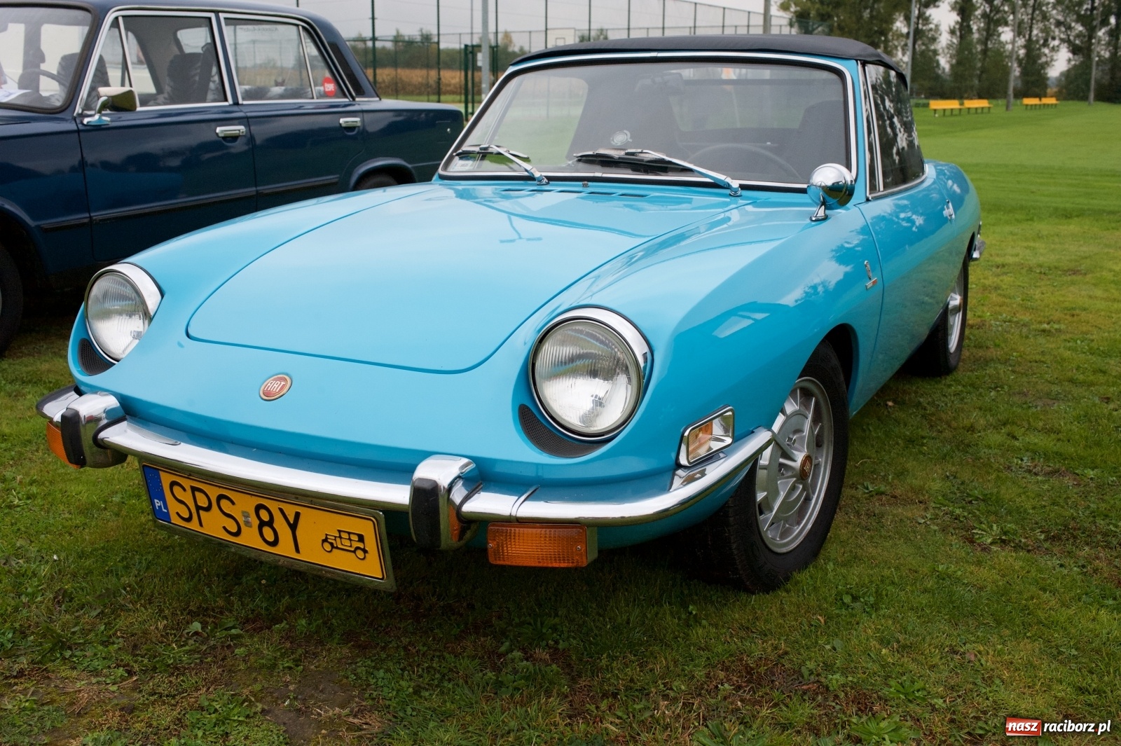 Zdjęcie w galerii na portalu naszraciborz.pl: Amerykański krążownik szos na zlocie w Zabełkowie [FOTO i WIDEO] wiadomości z regionu