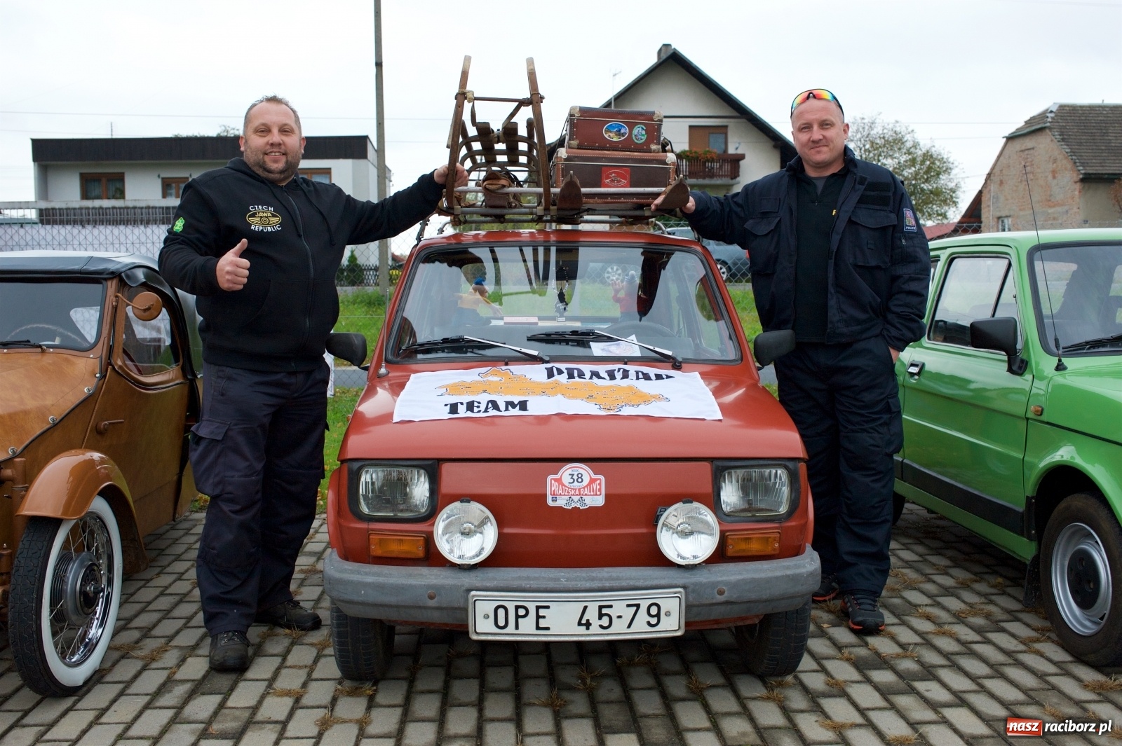 Zdjęcie w galerii na portalu naszraciborz.pl: Amerykański krążownik szos na zlocie w Zabełkowie [FOTO i WIDEO] wiadomości z regionu