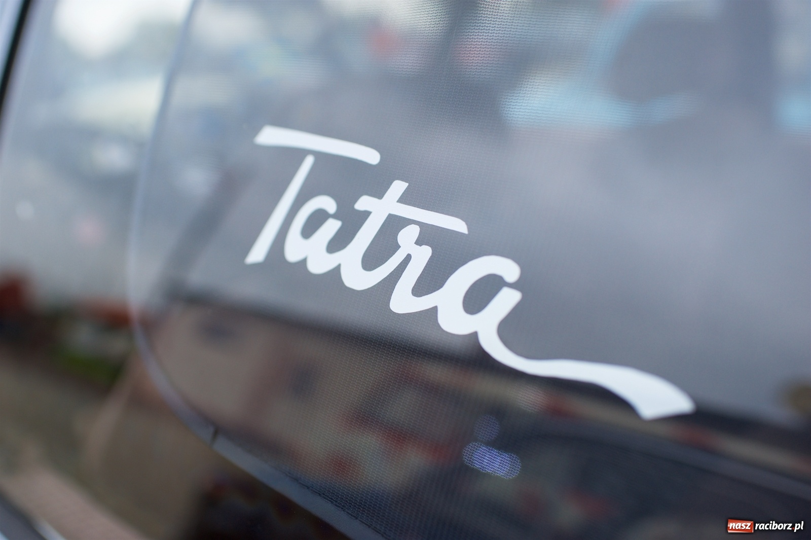 Zdjęcie w galerii na portalu naszraciborz.pl: Amerykański krążownik szos na zlocie w Zabełkowie [FOTO i WIDEO] wiadomości z regionu