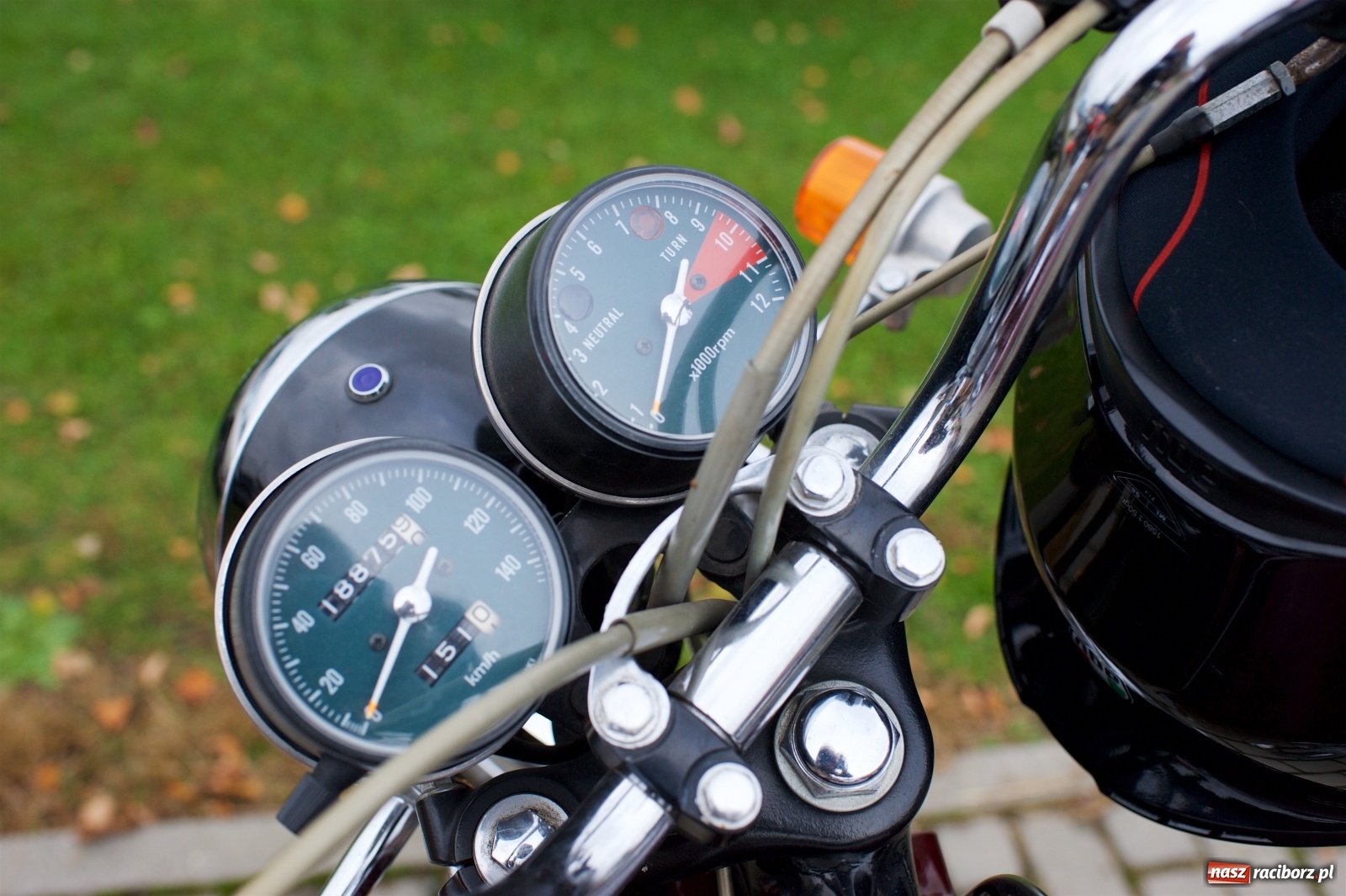 Zdjęcie w galerii na portalu naszraciborz.pl: Amerykański krążownik szos na zlocie w Zabełkowie [FOTO i WIDEO] wiadomości z regionu