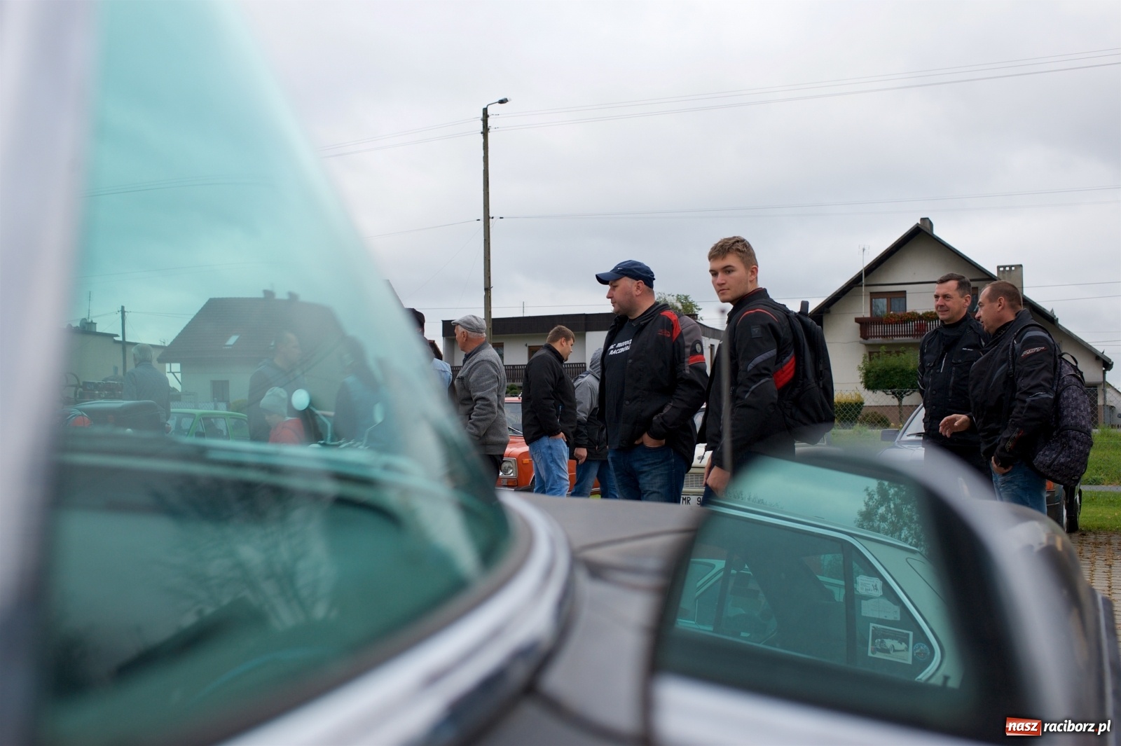 Zdjęcie w galerii na portalu naszraciborz.pl: Amerykański krążownik szos na zlocie w Zabełkowie [FOTO i WIDEO] wiadomości z regionu