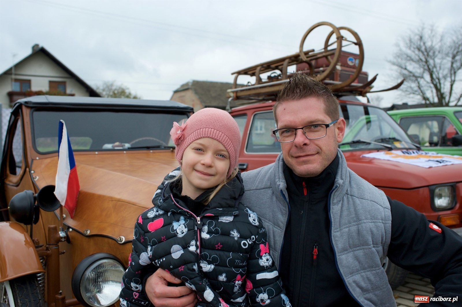 Zdjęcie w galerii na portalu naszraciborz.pl: Amerykański krążownik szos na zlocie w Zabełkowie [FOTO i WIDEO] wiadomości z regionu
