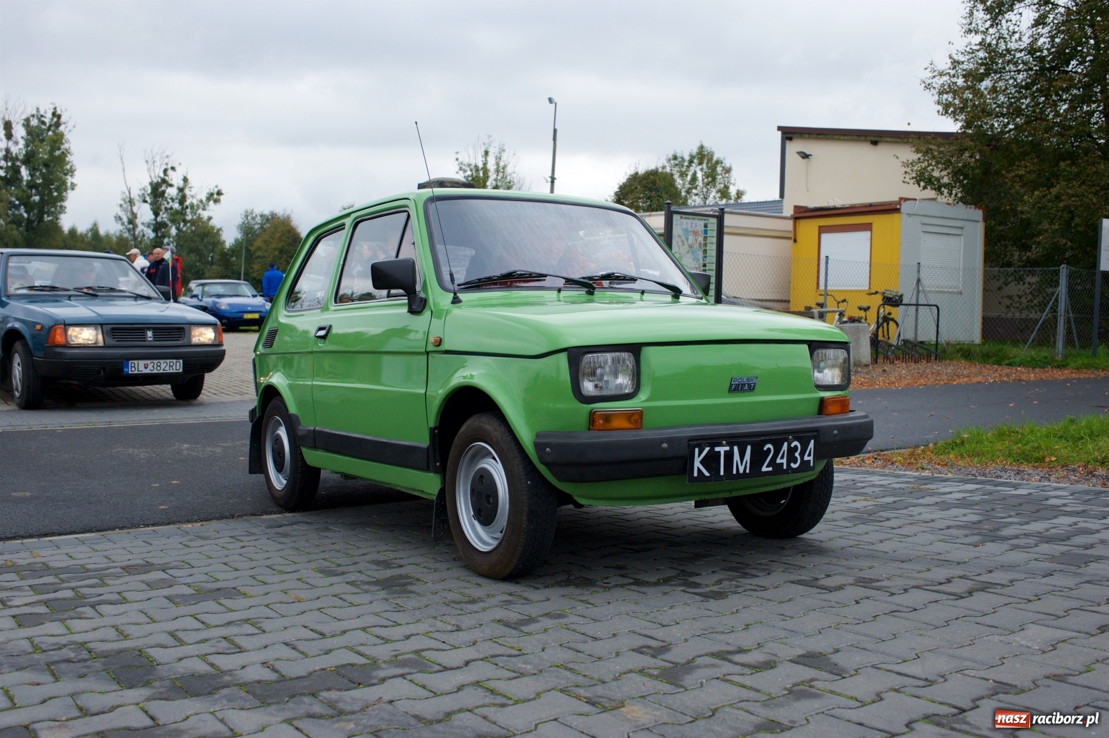 Zdjęcie w galerii na portalu naszraciborz.pl: Amerykański krążownik szos na zlocie w Zabełkowie [FOTO i WIDEO] wiadomości z regionu