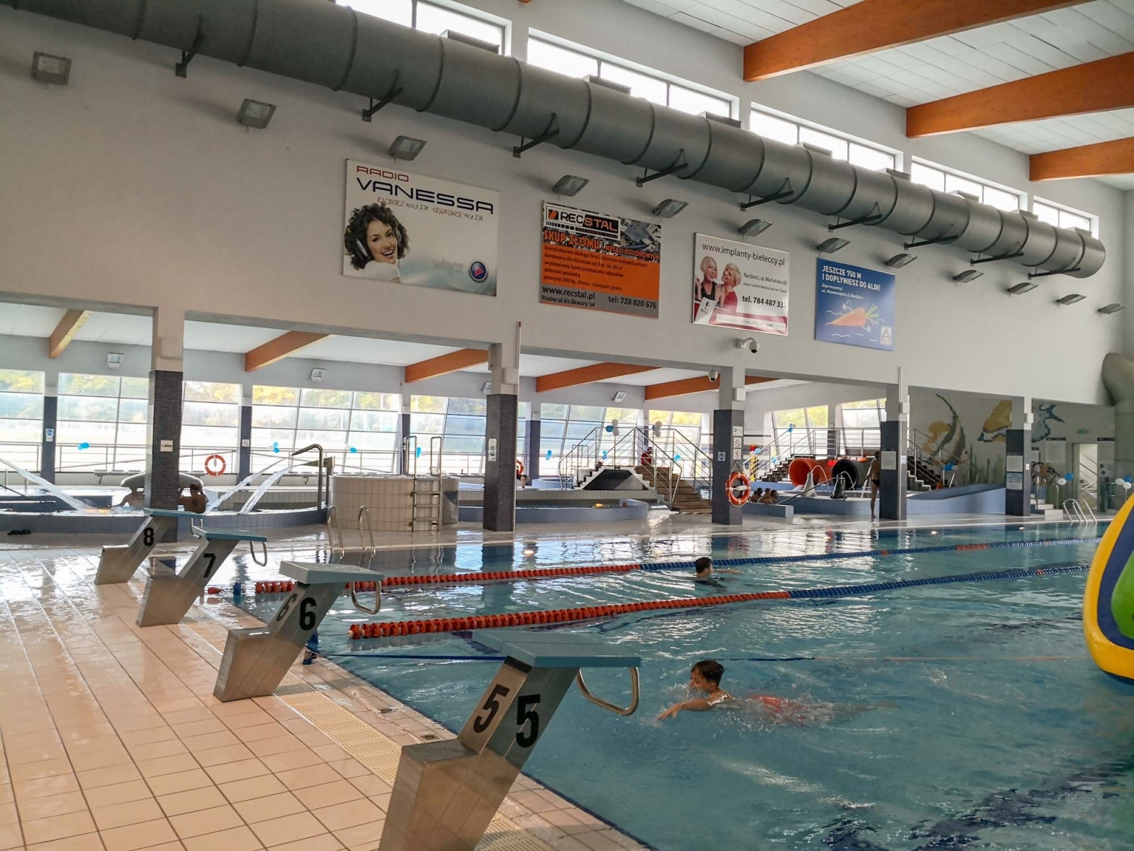 Zdjęcie w galerii na portalu naszraciborz.pl: Raciborski aquapark przy Zamkowej znów tętni życiem! wiadomości z regionu