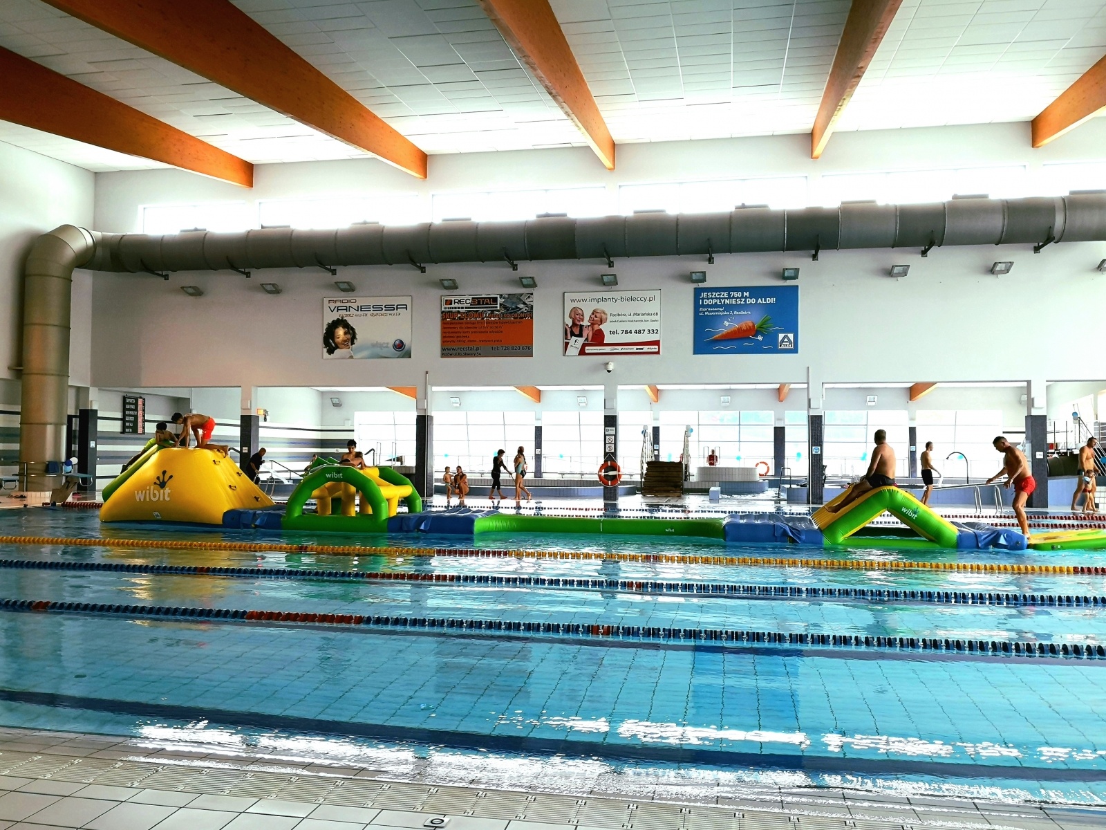 Zdjęcie w galerii na portalu naszraciborz.pl: Raciborski aquapark przy Zamkowej znów tętni życiem! wiadomości z regionu