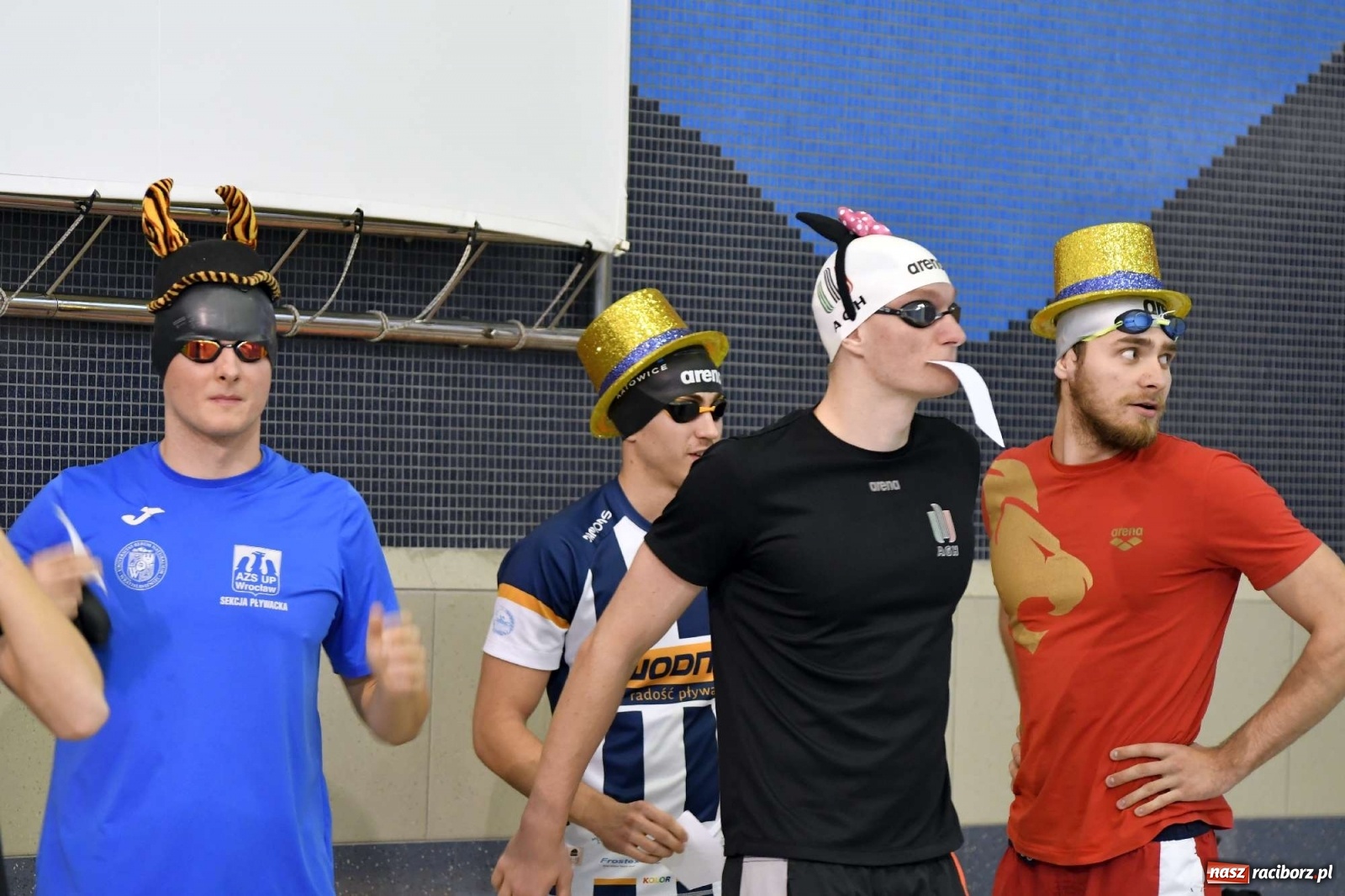 Zdjęcie w galerii na portalu naszraciborz.pl: Pływackie sprinty na pływalni ZSOMS [FOTO i WIDEO] wiadomości z regionu