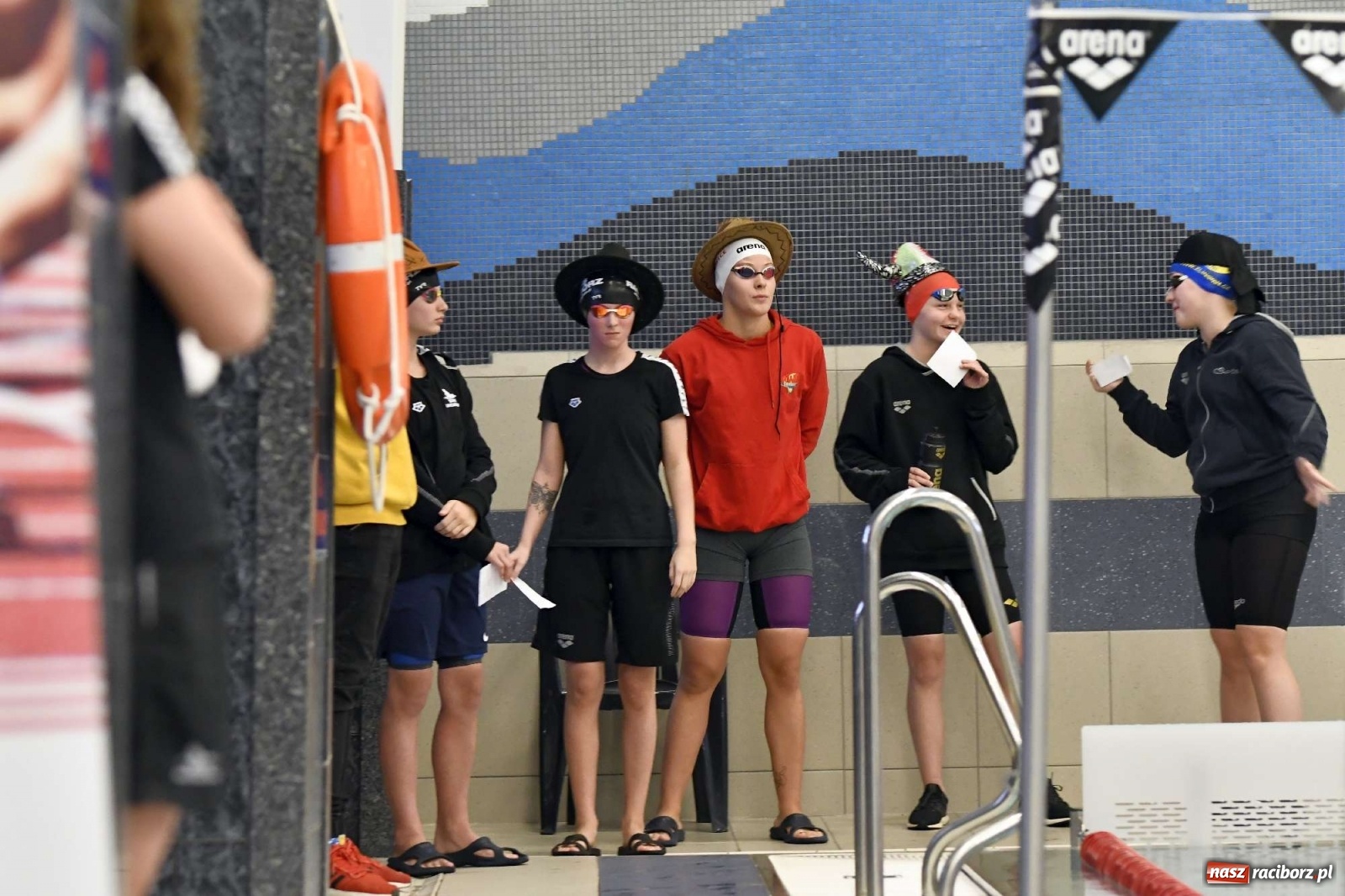 Zdjęcie w galerii na portalu naszraciborz.pl: Pływackie sprinty na pływalni ZSOMS [FOTO i WIDEO] wiadomości z regionu