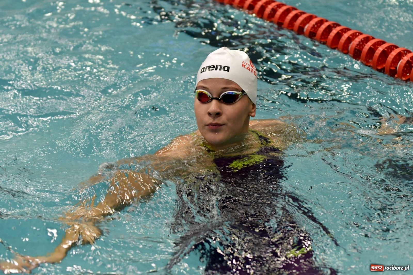Zdjęcie w galerii na portalu naszraciborz.pl: Pływackie sprinty na pływalni ZSOMS [FOTO i WIDEO] wiadomości z regionu
