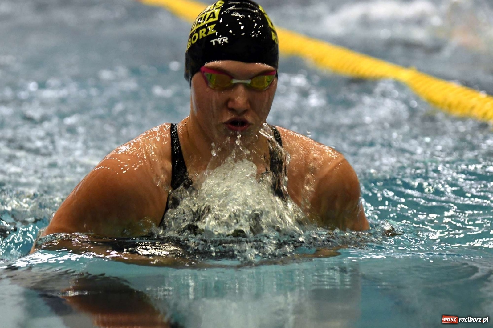 Zdjęcie w galerii na portalu naszraciborz.pl: Pływackie sprinty na pływalni ZSOMS [FOTO i WIDEO] wiadomości z regionu