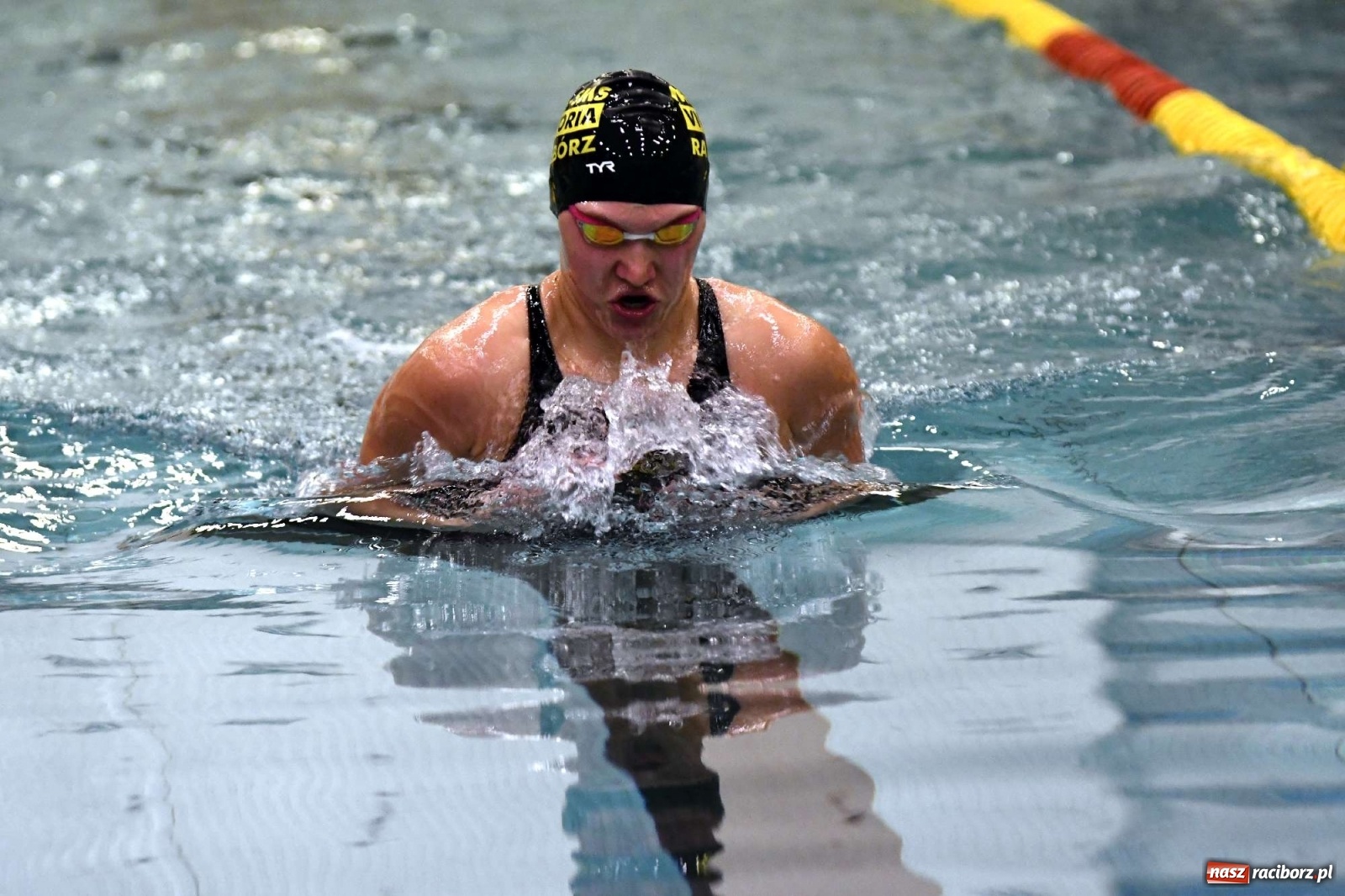 Zdjęcie w galerii na portalu naszraciborz.pl: Pływackie sprinty na pływalni ZSOMS [FOTO i WIDEO] wiadomości z regionu