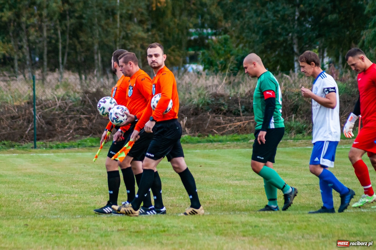 Zdjęcie w galerii na portalu naszraciborz.pl: Piłkarze Markowic zrobili prezent trenerowi [FOTO] wiadomości z regionu