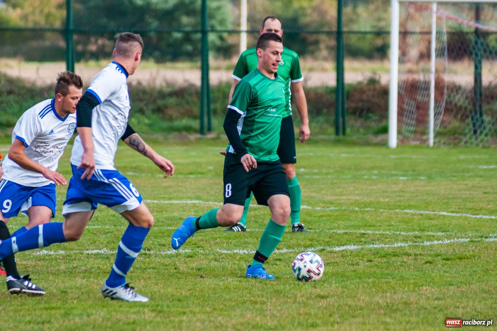 Zdjęcie w galerii na portalu naszraciborz.pl: Piłkarze Markowic zrobili prezent trenerowi [FOTO] wiadomości z regionu