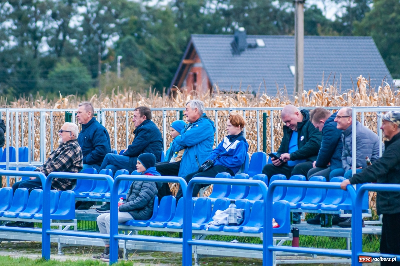 Zdjęcie w galerii na portalu naszraciborz.pl: Piłkarze Markowic zrobili prezent trenerowi [FOTO] wiadomości z regionu