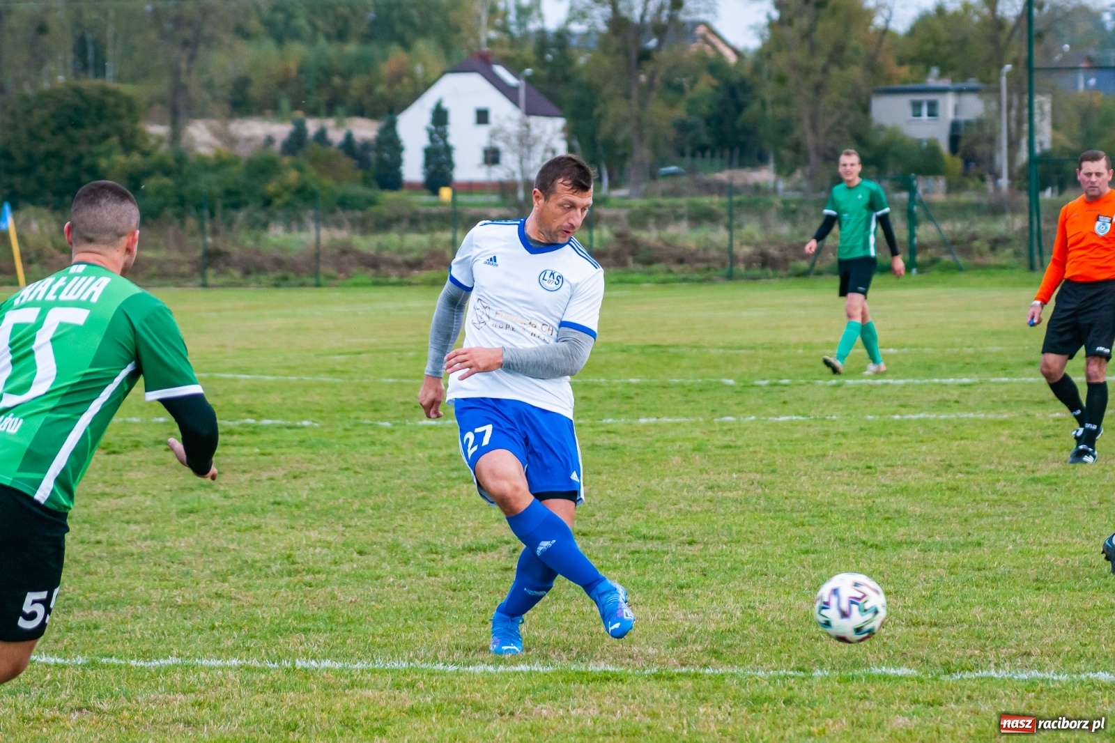 Zdjęcie w galerii na portalu naszraciborz.pl: Piłkarze Markowic zrobili prezent trenerowi [FOTO] wiadomości z regionu