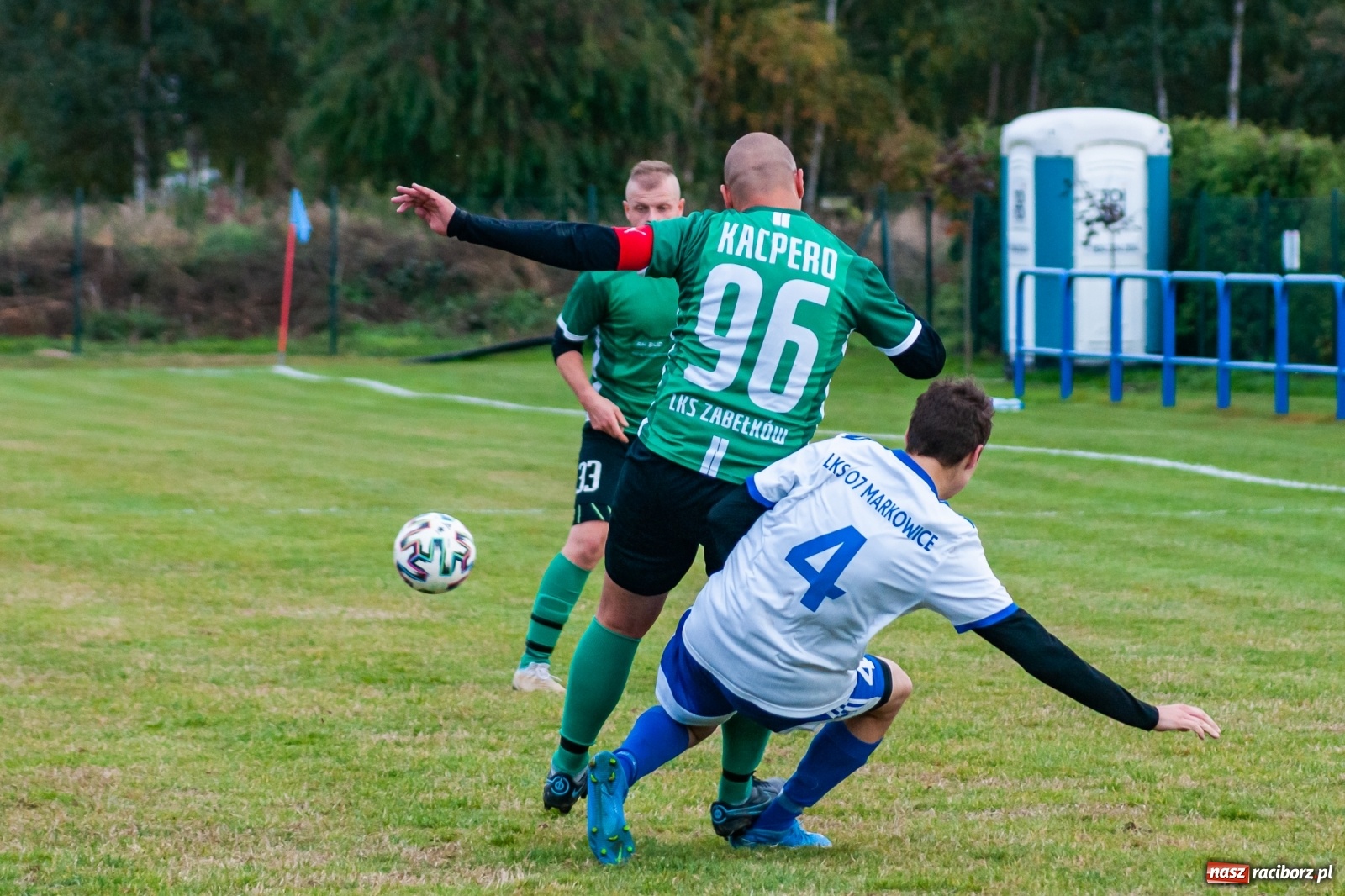 Zdjęcie w galerii na portalu naszraciborz.pl: Piłkarze Markowic zrobili prezent trenerowi [FOTO] wiadomości z regionu