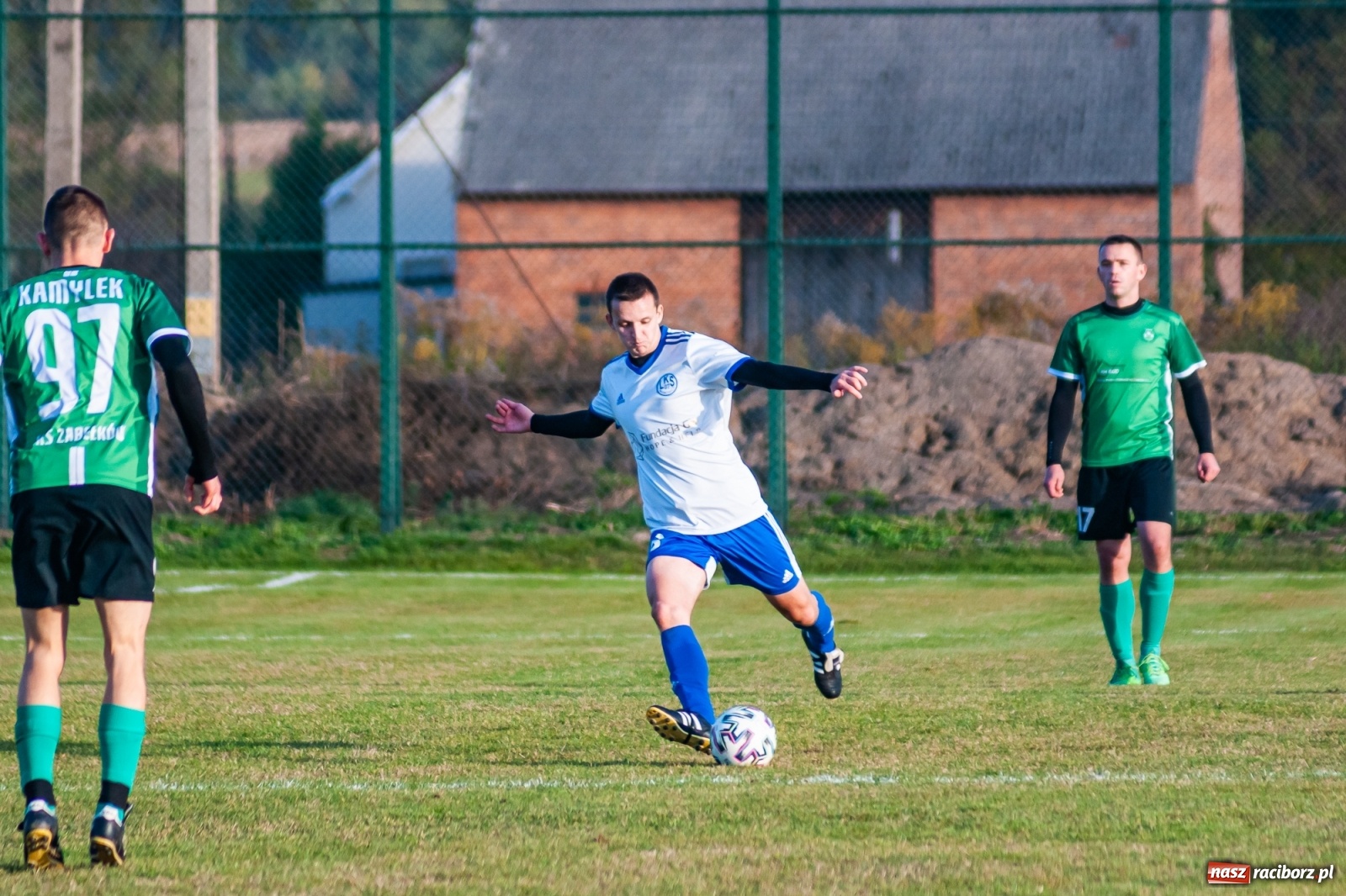 Zdjęcie w galerii na portalu naszraciborz.pl: Piłkarze Markowic zrobili prezent trenerowi [FOTO] wiadomości z regionu