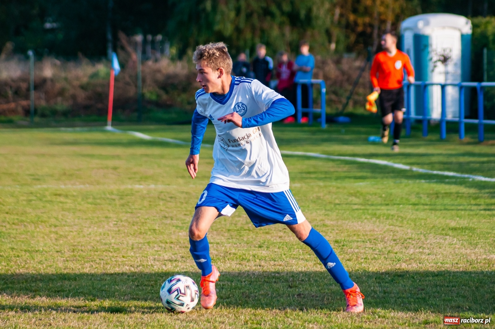 Zdjęcie w galerii na portalu naszraciborz.pl: Piłkarze Markowic zrobili prezent trenerowi [FOTO] wiadomości z regionu