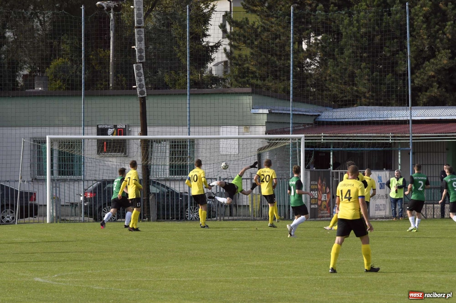 Zdjęcie w galerii na portalu naszraciborz.pl: Tworków dominował na boisku w Lubomi [FOTO i WIDEO] wiadomości z regionu