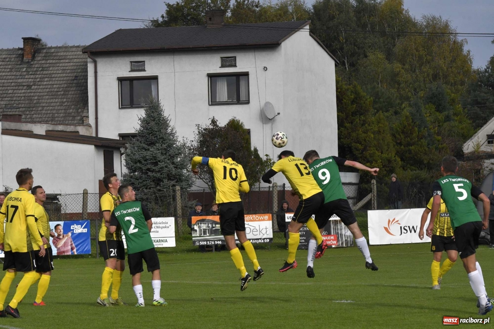 Zdjęcie w galerii na portalu naszraciborz.pl: Tworków dominował na boisku w Lubomi [FOTO i WIDEO] wiadomości z regionu